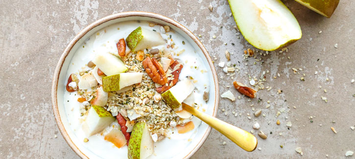 Granola Pekan Mango mit Frischer Birne, Low Carb Rezept