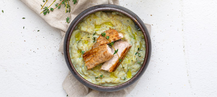 Gegrilltes Hähnchenfilet mit Auberginen-Thymian-Püree
