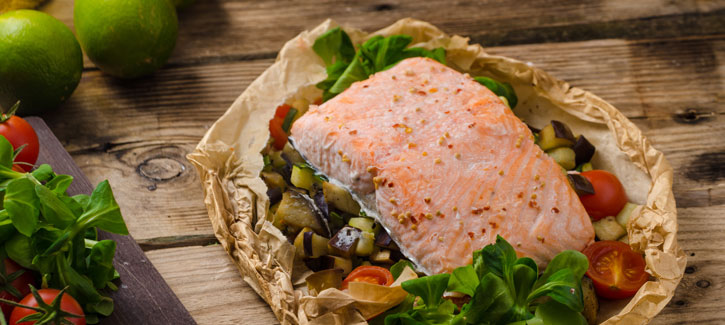 Gebratener Lachs en Papillotte