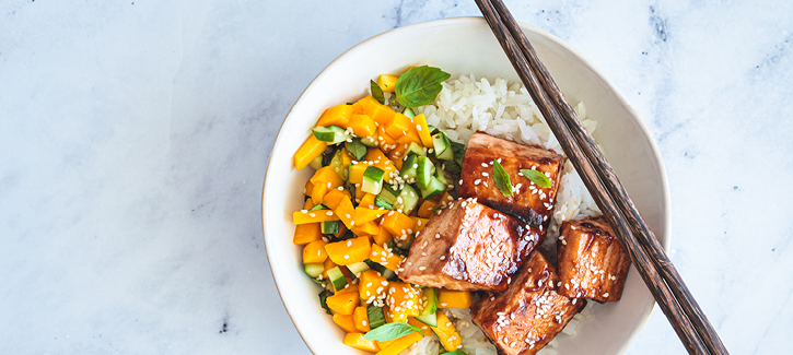 Lachs Teriyaki mit Mango-Gurken-Salat
