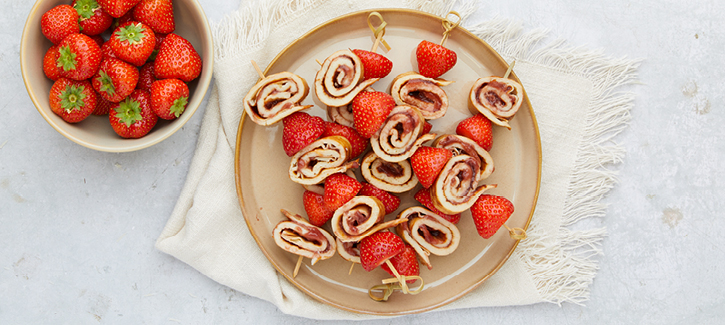 Pfannkuchen-Erdbeer-Spieße