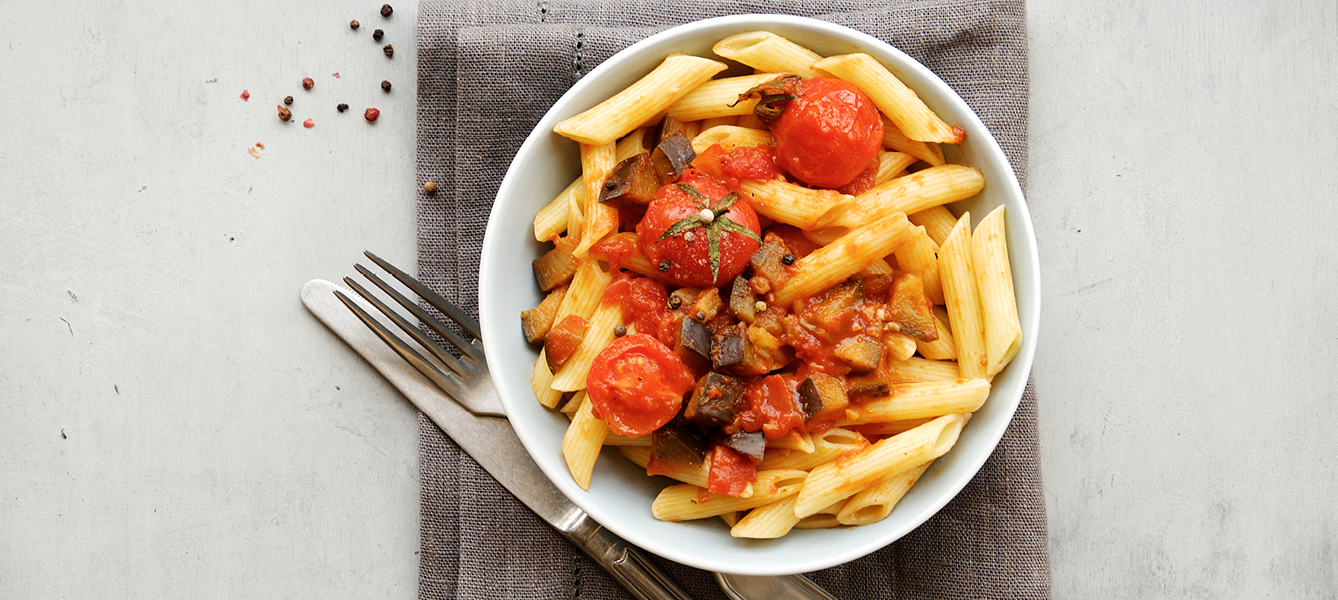 Pasta mit Aubergine und Tomate