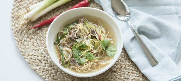 Vietnamesische Nudelsuppe