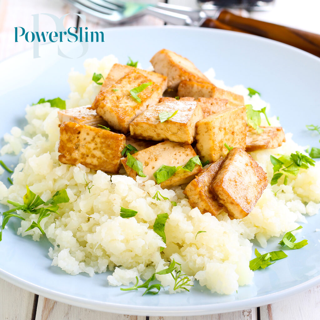 Blumenkohlstampf mit würzigem Tofu