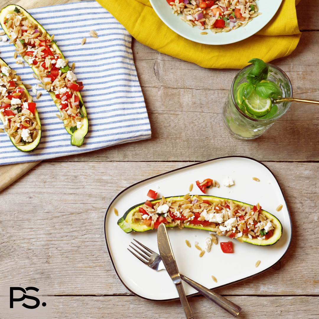 Gefüllte Zucchini mit Tabouleh und Feta