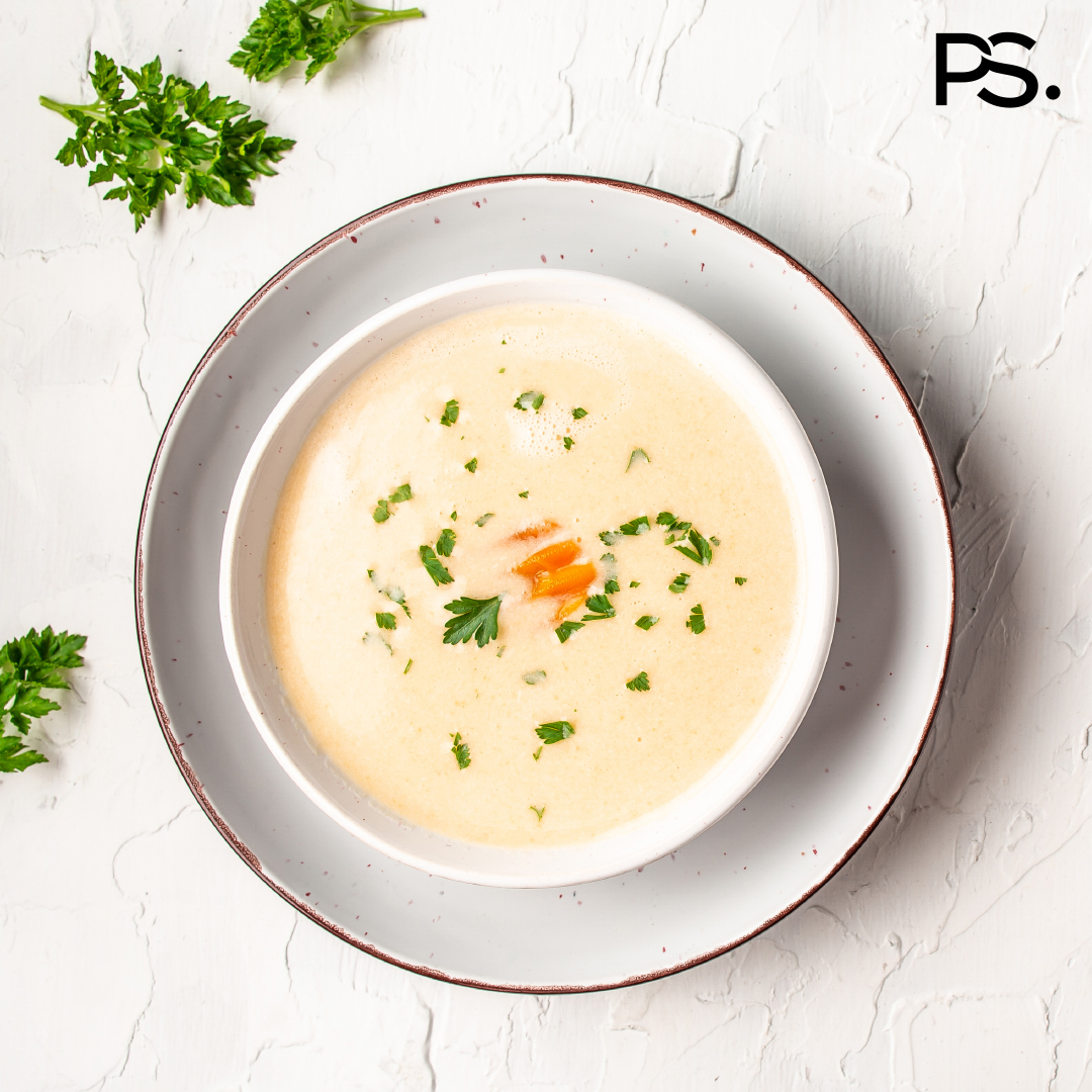 Blumenkohlsuppe mit Lachsschnipseln